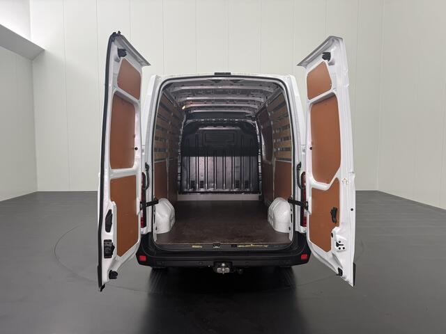 Renault MASTER 2.3 DCI 135PK L2H2 Business | Multimedia | Airco | Cruise | 3-Zits | Trekhaak