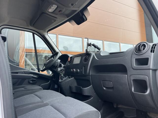 Renault MASTER T35 2.3 dCi L2H2 3p BPM Vrij! Lease ¤270 p/m, Imperiaal+Trap, Bedrijfswageninrichting, Navi, PDC, Airco, Trekhaak, Cruise controle, Onderhoudshistorie aanwezig