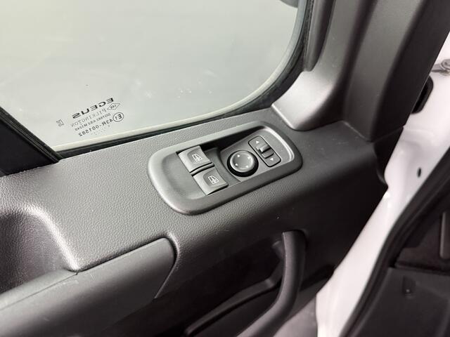 Renault MASTER 2.3DCi 165PK Bakwagen+Laadklep | Navigatie | Multimedia | Airco | 3-Zits