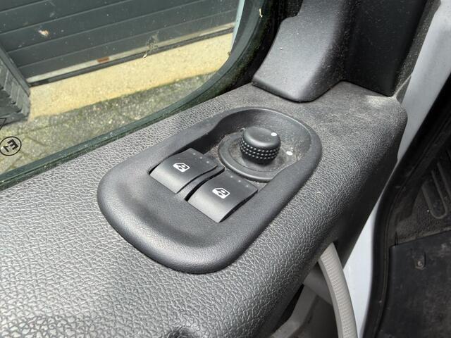 Renault MASTER Combi T28 2.3 dCi Energy TT L1H1 | Airco | Parkeersensoren | Cruise Control | Elektrische Ramen |