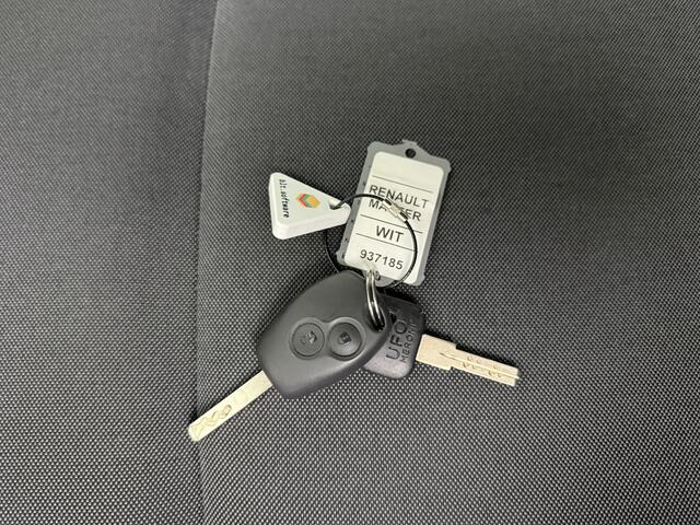 Renault MASTER 2.3DCi 150PK L3H2 Dubbele Cabine 6-Persoons | Multimedia | Camera | Airco | Cruise | Betimmering