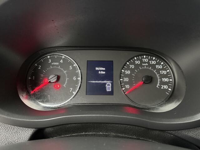 Renault MASTER 2.3DCi 150PK L3H2 Dubbele Cabine 6-Persoons | Multimedia | Camera | Airco | Cruise | Betimmering