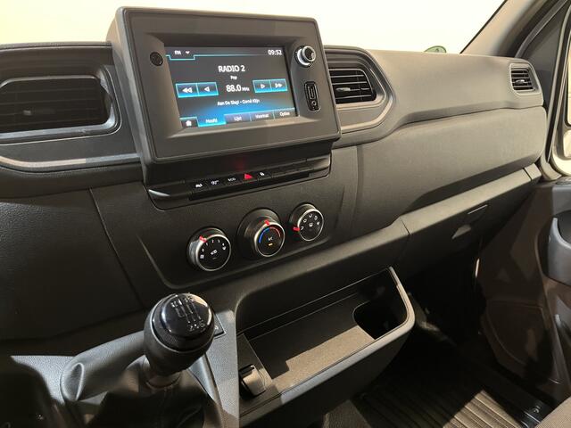 Renault MASTER (Nissan Interstar) 2.3 L3 DC 145 PK / Open Laadbak / Dubbel Cabine 7 Pers. / Trekhaak 3500 KG / Airco / Cruise Control / CarPlay / Dubbel Lucht / 21.500 KM !!
