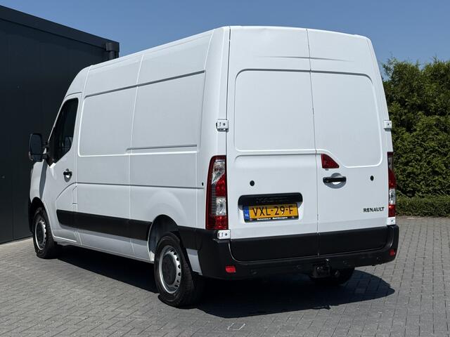Renault MASTER 2.3 dCi 136 PK / L2H2 / 1e EIG. / TREKHAAK / AIRCO / CRUISE / NAVI / CAMERA / 3-ZITS / LED