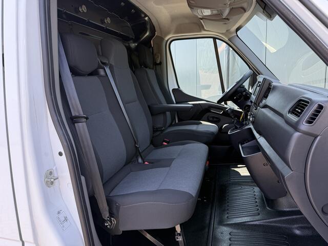 Renault MASTER 2.3 dCi 136 PK / L2H2 / 1e EIG. / TREKHAAK / AIRCO / CRUISE / NAVI / CAMERA / 3-ZITS / LED