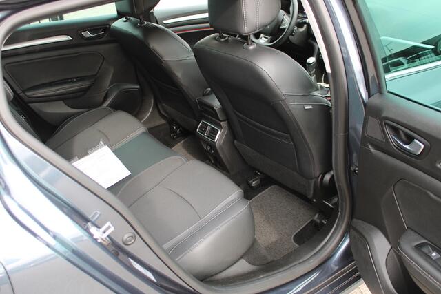 Renault MEGANE Estate 1.3 TCe Intens 140PK | TREKHAAK | NAVI | RIJKLAARPRIJS!!