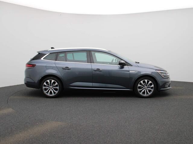 Renault MEGANE Estate 1.3 TCe 140 Techno Navigatie / Climate Control / Cruise Control / Parkeersensoren Voor en Achter / Camera Achter / Apple Carplay & Android Auto/ AUTOMAAT