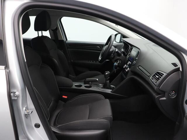 Renault MEGANE TCe 100pk Zen | Cruise Control | Navigatie | Airconditioning | Trekhaak |