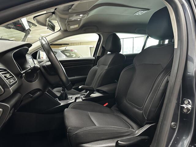 Renault MEGANE Estate 1.2 TCe Zen/ 16'' LMV/ LED Dagrijverl./ DAB+/ Clima/ Navi/ Cruise/ Bluetooth/ Multi.LEDER.Stuur/ Elek.Pakket/ Isofix/ PDC Achter.