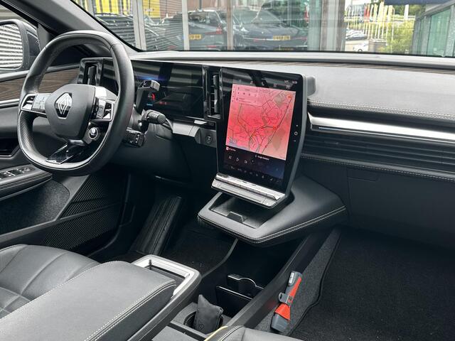 Renault MEGANE E-Tech EV60 Optimum Charge Iconic Automaat, Leder, Navigatie, 360 graden parkeercamera, Adaptive cruise, Dodehoekdetectie, Digitale achteruitkijkspiegel, 20 inch wielen