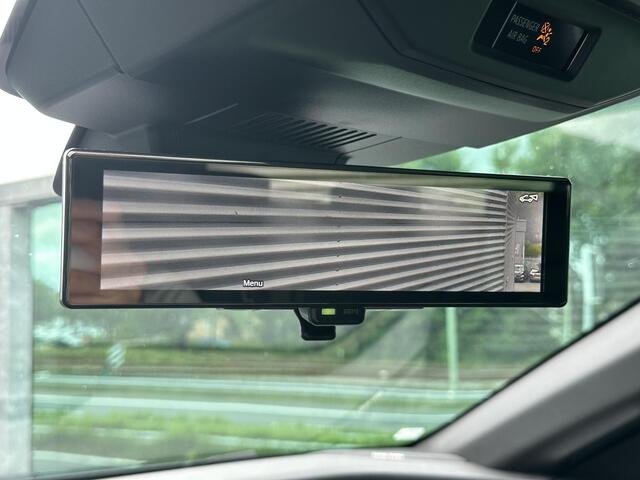 Renault MEGANE E-Tech EV60 Optimum Charge Iconic Automaat, Leder, Navigatie, 360 graden parkeercamera, Adaptive cruise, Dodehoekdetectie, Digitale achteruitkijkspiegel, 20 inch wielen
