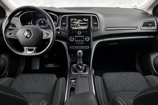 Renault MEGANE Estate 1.3 TCe Limited | Cruise control | Airco | Parkeersensoren | Trekhaak | Comfortstoelen