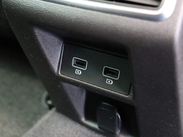 Renault MEGANE Estate E-Tech Plug-in Hybrid 160pk R.S. Line | Accu Score 89% | Panoramadak | Stoelverwarming | Trekhaak | Navigatie | Cruise control |