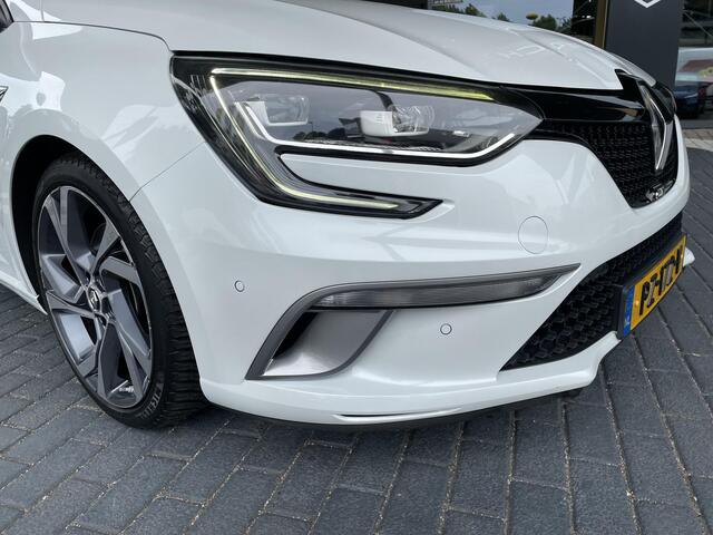 Renault MEGANE Estate 1.6 TCe GT / AUTOMAAT / 205PK / 4CONTROL BESTURING / LEDEREN BEKLEDING / ELEKTRISCH SCHUIFDAK / 8,7INCH MULTIMEDIA INCL. BOSE AUDIO / ADAPTIEVE CRUISECONTROL / PARKEERSENSOREN V+A INCL. CAMERA EN PARKEERASSISTENT / STOELVERWARMING