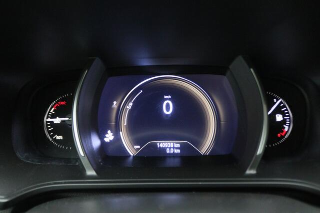 Renault MEGANE Estate 1.3 TCe Limited Apple Carplay, LED, Cruise, Climate, Keyless, PDC, Trekhaak