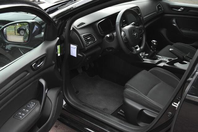 Renault MEGANE Estate 1.3 TCe Limited Clima, Cruise, Navi, PDC, B.J. 2019