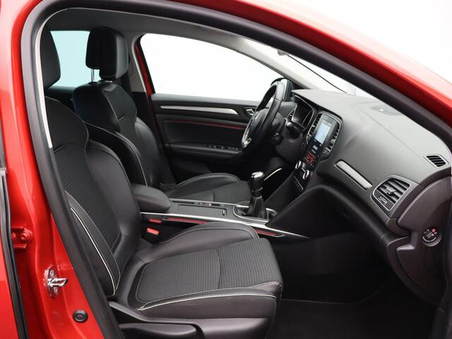 Renault MEGANE 130pk TCe Bose | Head-up display | Bose audio | Navigatie | Achteruitrijcamera | Cruise Control |
