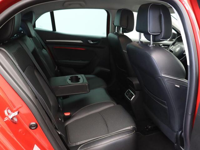 Renault MEGANE 130pk TCe Bose | Head-up display | Bose audio | Navigatie | Achteruitrijcamera | Cruise Control |