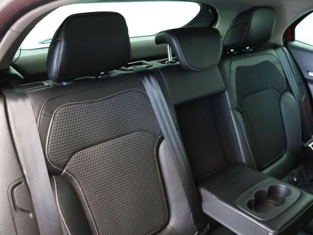 Renault MEGANE 130pk TCe Bose | Head-up display | Bose audio | Navigatie | Achteruitrijcamera | Cruise Control |