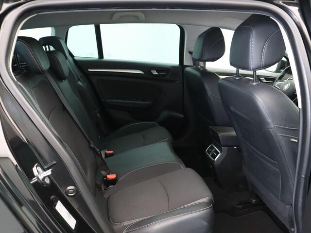 Renault MEGANE Estate 1.6 E-Tech Plug-In Hybrid 160pk Intens | Accu score 86% | Apple carplay | Android auto | Gescheiden climate control | Digitaal dashboard |