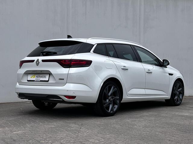 Renault MEGANE 1.6 E-Tech Plug-In Hybrid 160 R.S. Line / Dealer onderhouden / Afn. trekhaak 750 kg / HUD / Camera / Navi groot scherm / Sportstoelen / BOSE audio /
