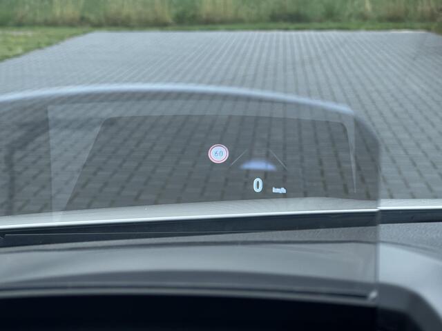 Renault MEGANE 1.6 E-Tech Plug-In Hybrid 160 R.S. Line / Dealer onderhouden / Afn. trekhaak 750 kg / HUD / Camera / Navi groot scherm / Sportstoelen / BOSE audio /