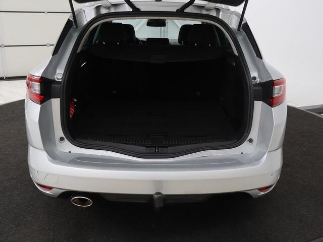 Renault MEGANE 1.3 TCe Bose | Trekhaak | Camera | Carplay | Keyless | Navigatie | Climate control | Bose Sound | Park Assist | Half leder