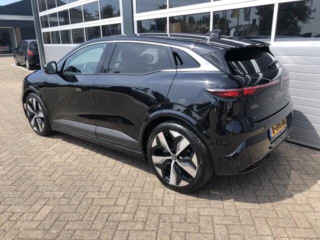 Renault MEGANE E-Tech EV60 Optimum Charge Iconic