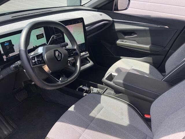 Renault MEGANE E-Tech EV60 Optimum Charge Iconic