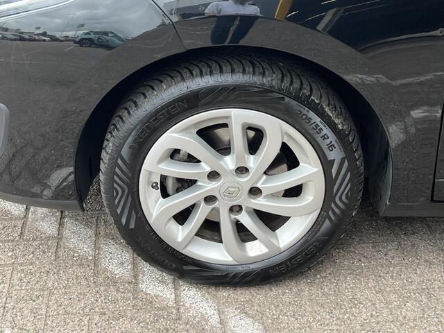 Renault MEGANE Estate 1.2 TCe Limited | Trekhaak | Navigatie | Climate Control | Parkeersensoren | Cruise Control | Lichtmetaal | BT-Telefoonfunctie |