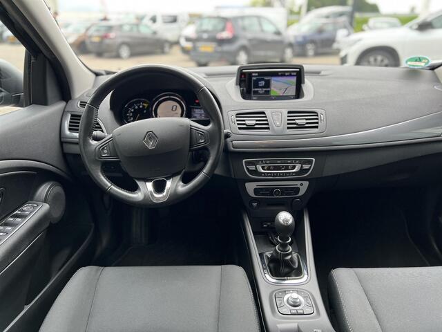 Renault MEGANE Estate 1.2 TCe Limited | Trekhaak | Navigatie | Climate Control | Parkeersensoren | Cruise Control | Lichtmetaal | BT-Telefoonfunctie |