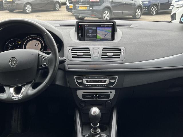 Renault MEGANE Estate 1.2 TCe Limited | Trekhaak | Navigatie | Climate Control | Parkeersensoren | Cruise Control | Lichtmetaal | BT-Telefoonfunctie |