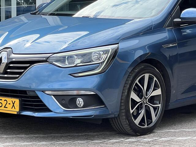 Renault MEGANE Estate 1.5 Blue dCi Bose | Trekhaak | Navigatie | Achteruitrijcamera | Dodehoek detectie | DAB | Climate Control | Cruise | Lichtmetaal |