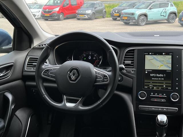 Renault MEGANE Estate 1.5 Blue dCi Bose | Trekhaak | Navigatie | Achteruitrijcamera | Dodehoek detectie | DAB | Climate Control | Cruise | Lichtmetaal |