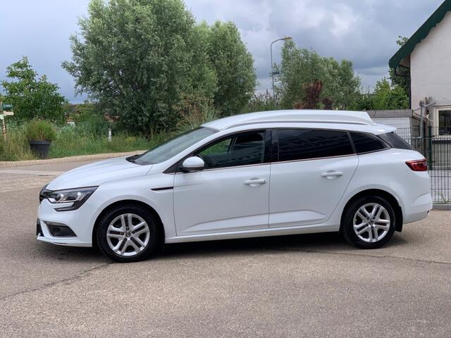 Renault MEGANE 1.5 DCI EXPR. SenS 110 PK NAVI AIRCO TREKHAAK ZEER MOOIE AUTO