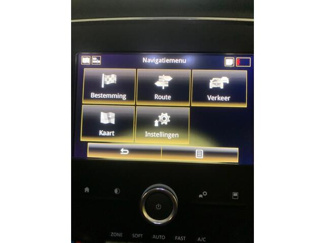 Renault MEGANE 1.5 DCI EXPR. SenS 110 PK NAVI AIRCO TREKHAAK ZEER MOOIE AUTO