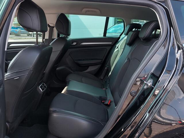 Renault MEGANE Estate 1.3 TCe 140pk Automaat Intens | Navi | Apple Carplay+Android Auto | BOSE Sound | Clima | Cruise | Head-Up | Led Koplampen | Keyless Entry | Pdc V+A+Camera | Privacy Glass | 16''lm