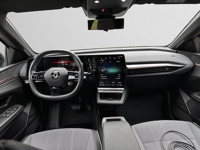 Renault MEGANE E- Tech Techno Harman Kardon