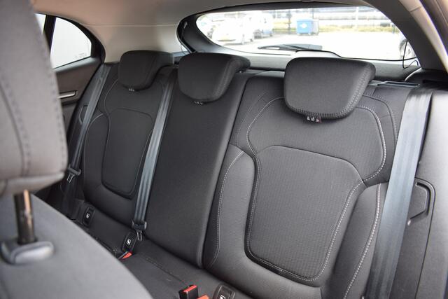 Renault MEGANE 1.3 TCe Authentique | Trekhaak | Apple CarPlay | Camera | Climate