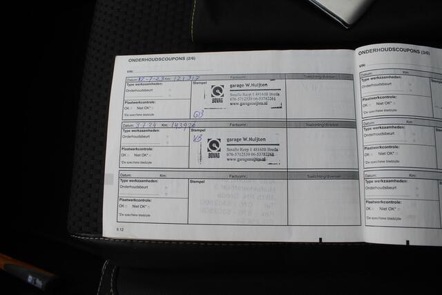 Renault MEGANE Estate 1.5 dCi Bose Navigatie/Achteruitrijcamera/Parkeersensoren rondom/Dodehoek detectie/Park assist/Climate control/Cruise control/Trekhaak/Bluetooth/17'' Lichtmetalen velgen.