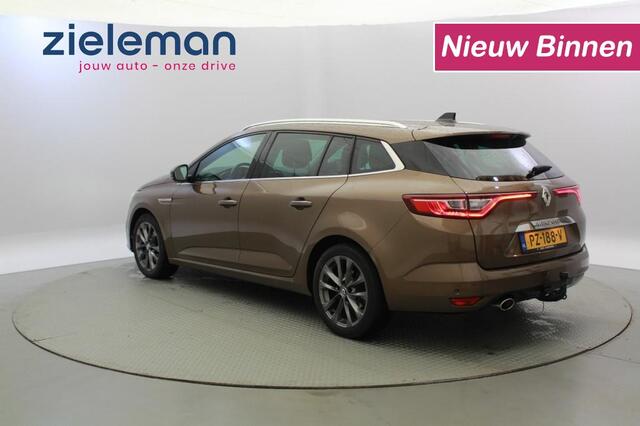 Renault MEGANE Estate 1.2 TCe Serie Signature Exclusiv - Panorama, Massage, Leer, Stoelverw.