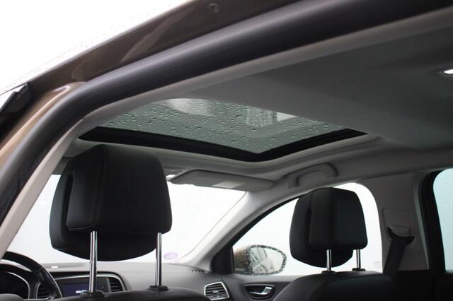 Renault MEGANE Estate 1.2 TCe Serie Signature Exclusiv - Panorama, Massage, Leer, Stoelverw.