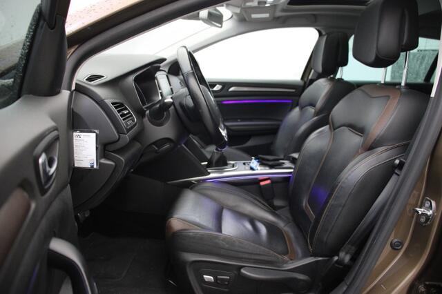 Renault MEGANE Estate 1.2 TCe Serie Signature Exclusiv - Panorama, Massage, Leer, Stoelverw.