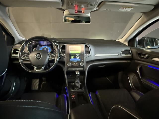 Renault MEGANE Estate 1.2 TCe Bose | Panoramadak | Head UP | Pure Vison LED | Keyless