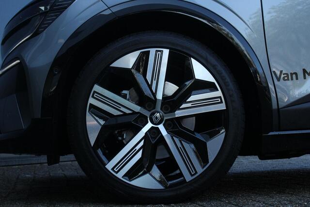 Renault MEGANE E-Tech Comfort Range Iconic 60 kWh 220Pk | Google Navigatie | Draadloze Carplay | Lederenbekleding | Elektr. Stoelen met Stoel & Stuurverwarming | Pack Advanced Drive Assist & Augmented Vision |