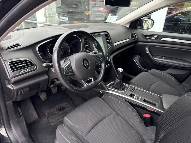 Renault MEGANE Estate 1.3 TCe Limited