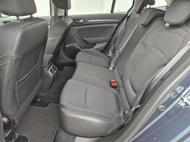 Renault MEGANE 1.6 Plug-In PHEV Hybrid 160 Business Zen / Automaat / Allseason Banden / Cruise control / Apple Carplay Android Auto / Navigatie / Climate control / Parkeersensoren voor en achter /