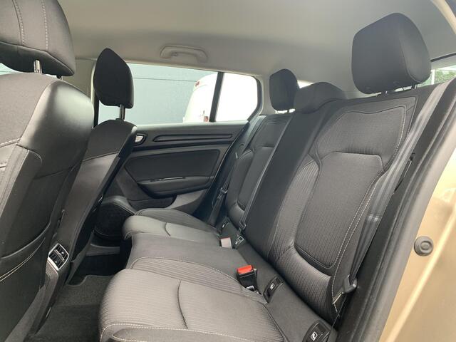 Renault MEGANE Estate 1.2 TCe Limited | Parkeersensoren | Trekhaak |