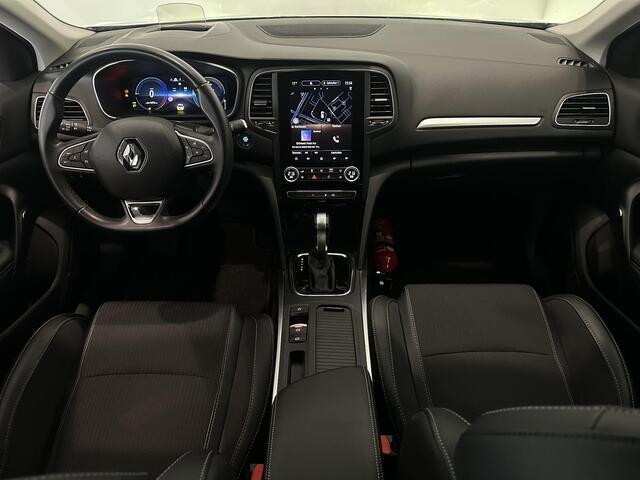 Renault MEGANE 1.6 E-Tech Plug-In Hybrid 160 Intens | Navigatie 9,3" | Head-Up Display | Dodehoek Detectie | Parkeersensoren voor, achter en achteruitrijcamera