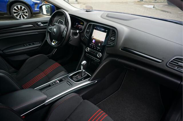 Renault MEGANE Estate 1.6 E-Tech Plug-In Hybrid 160 R.S. Line